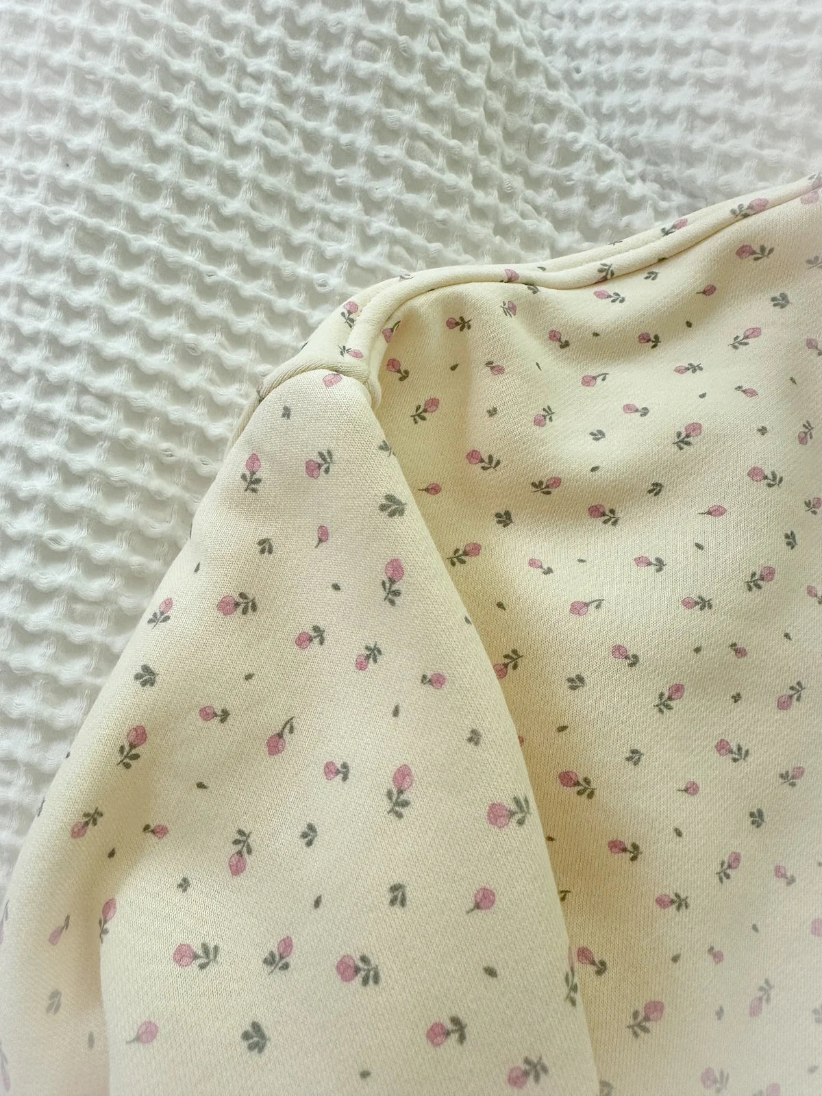 Toasted Cream Roses Embroidery Crew