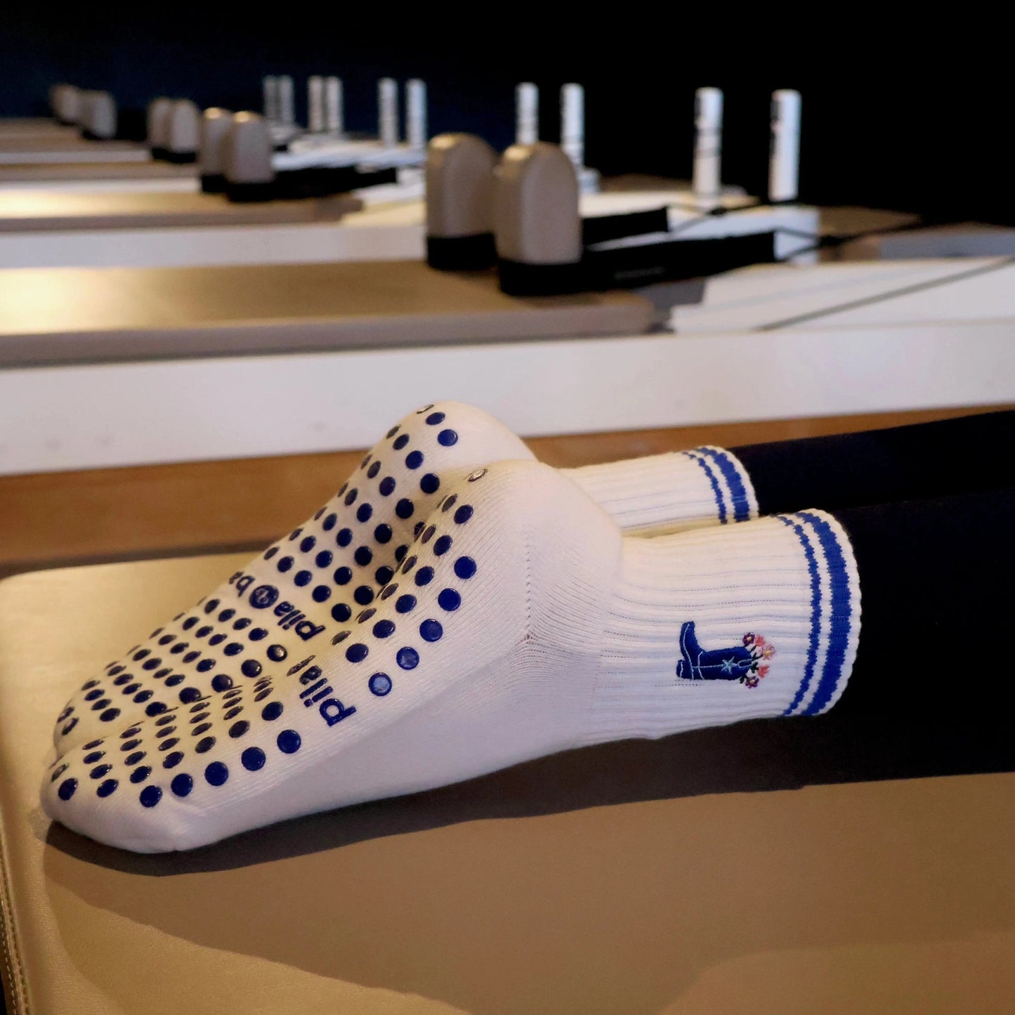 Boots and Bloom Grip Socks