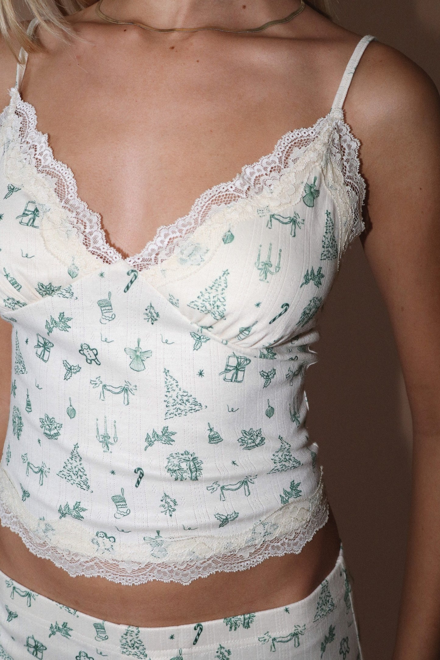 Green Holiday Lace Trim Sleep Set