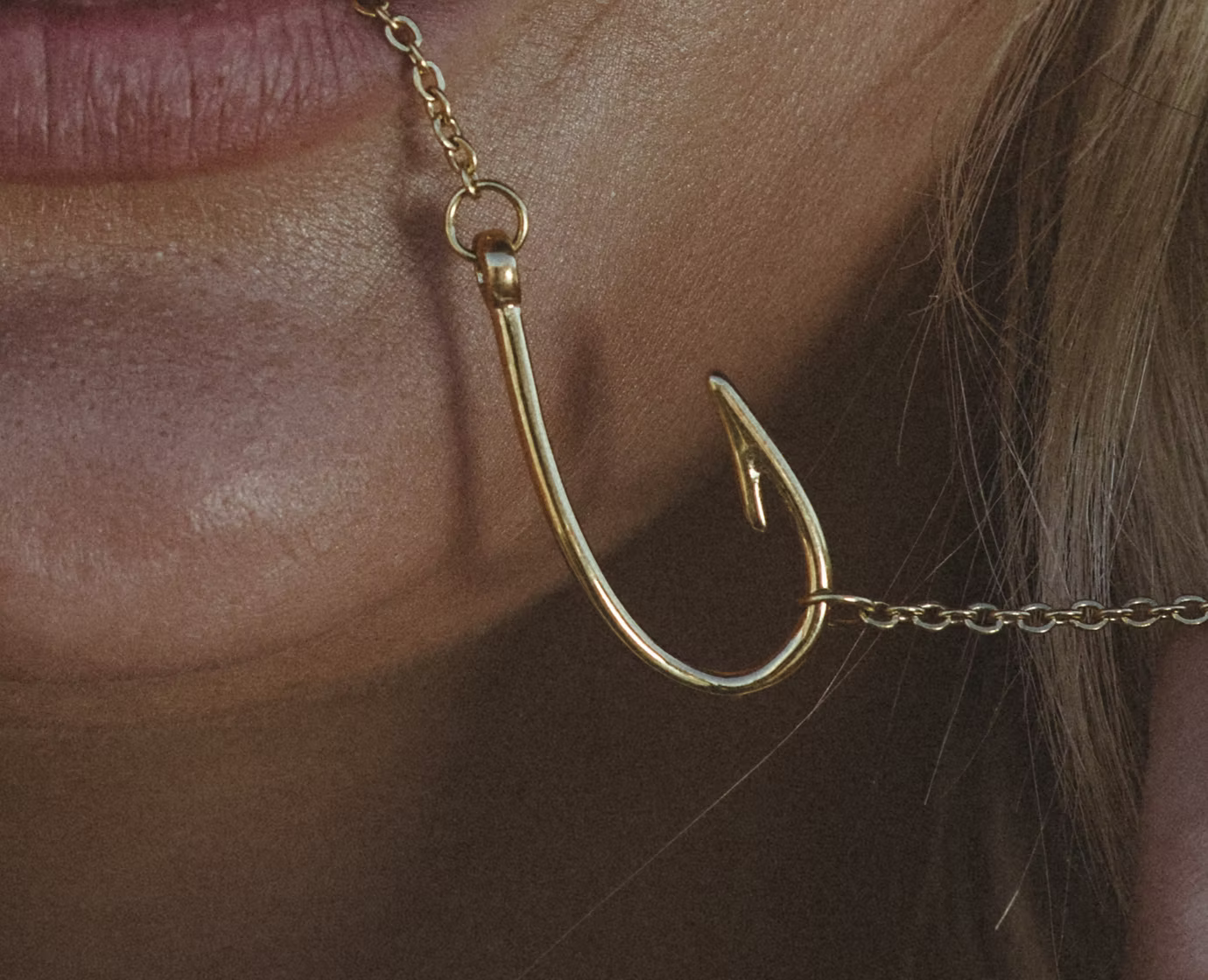 Catch Necklace RAISING SURFERS