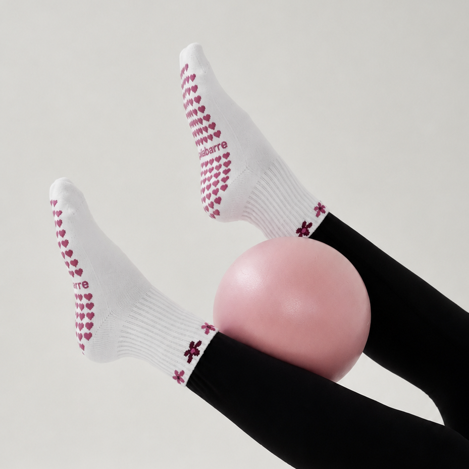 Flower Power Grip Socks - White/Pink