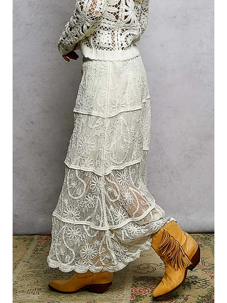Crochet Floral Embroidery Maxi - Off White