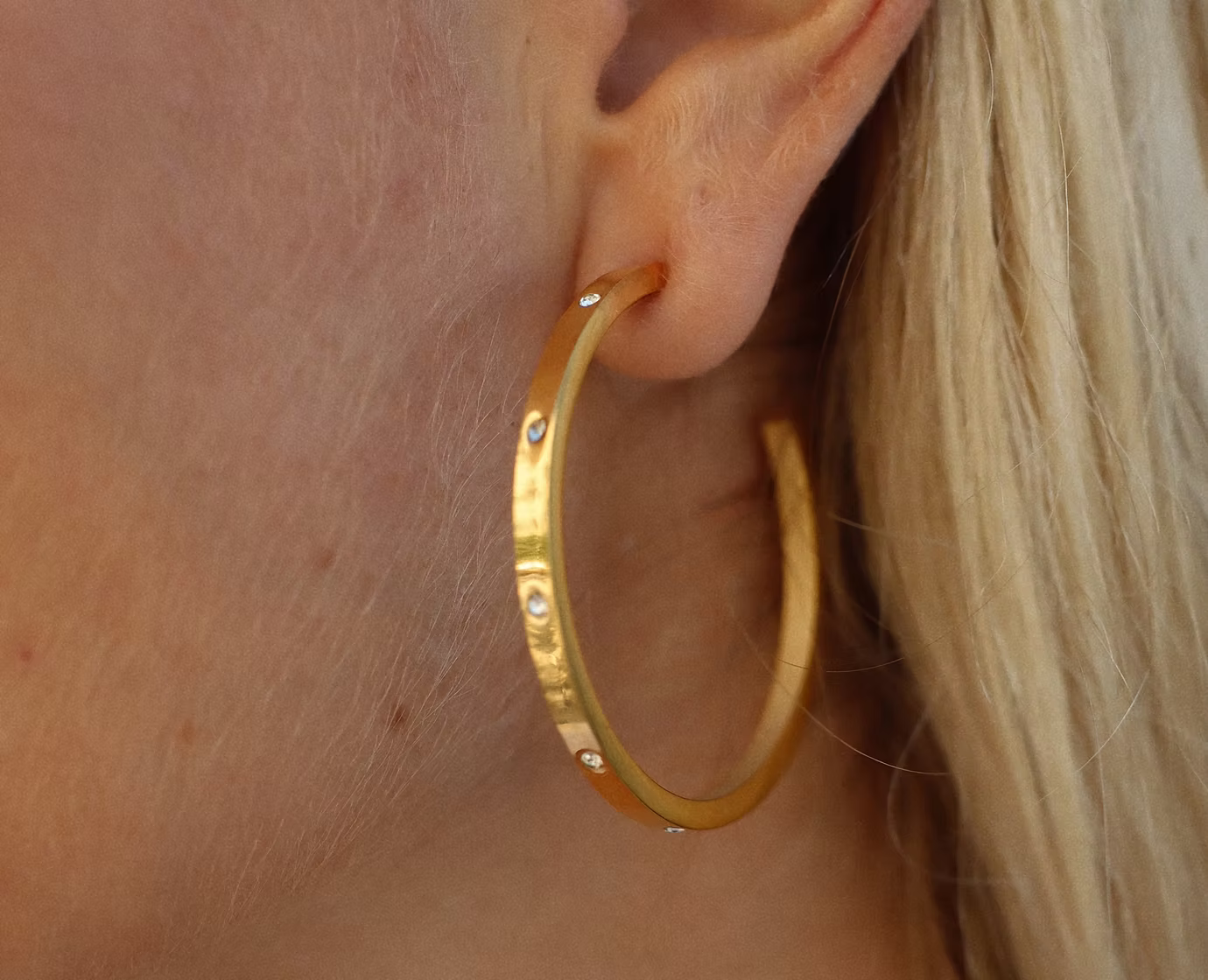 Palm Beach Hoop RAISING SURFERS