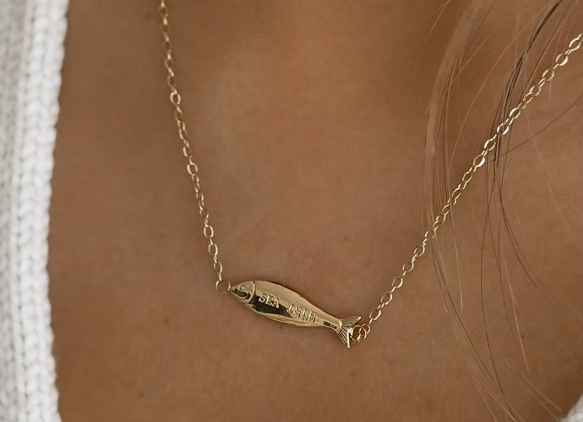 "Ocean City" Beachtown Fish RAISING SURFERS